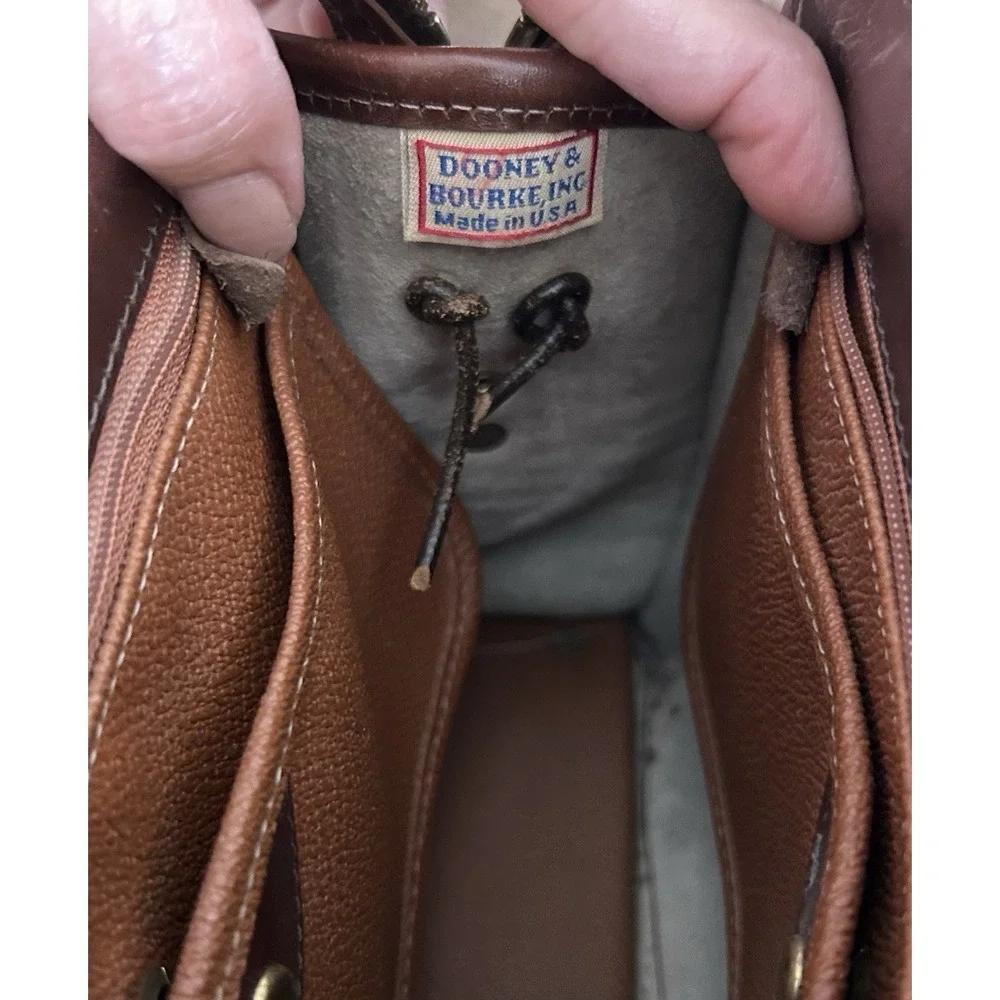Dooney & Bourke Rare Vintage AWL Satchel Handbag in Bone &‎ Burnt Cedar